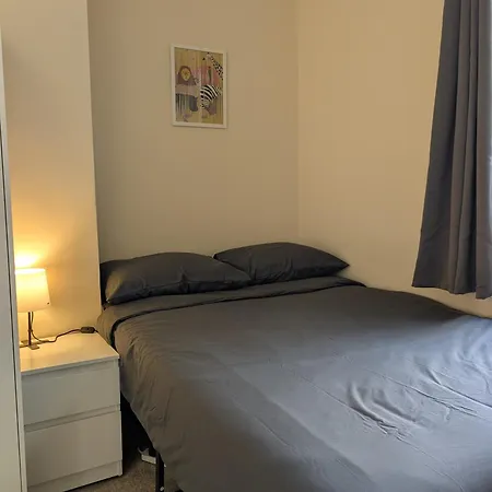 Claremont I Modern Pet Friendly With Free Parking Sleeps 6 Bristol