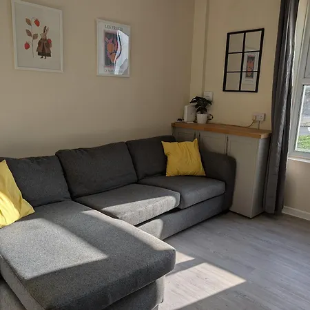 Claremont - Modern 3 Double Beds Free Parking Great Location * 브리스틀